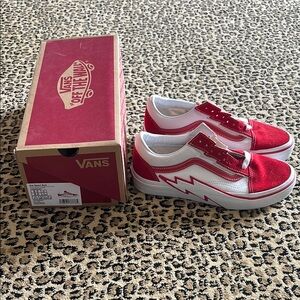 Vans US Women Size 8 Red and White Old Skool Sneakers